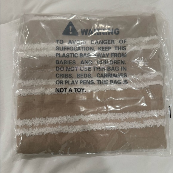 Tan and White Pillow Cover - Picture 4 of 4